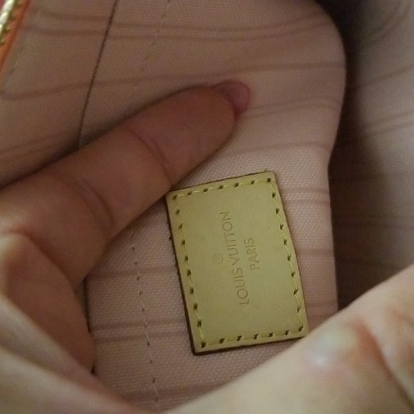 Louis Vuitton Limited Edition Tahitienne pochette - Picture 8 of 9